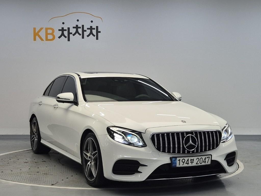 Mercedes Benz E class - Vista 4