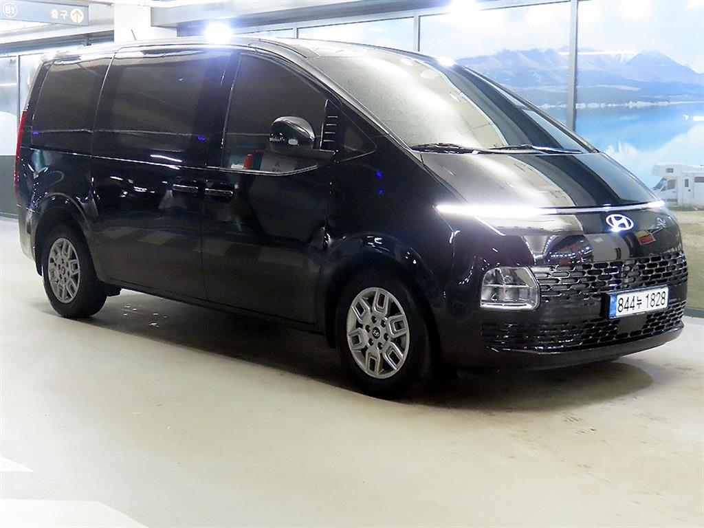 HYUNDAI Staria 2025 Negro - Importación desde Corea - HF Imports Iquique - Foto 1