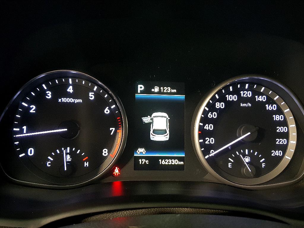 HYUNDAI i30 - Vista 7