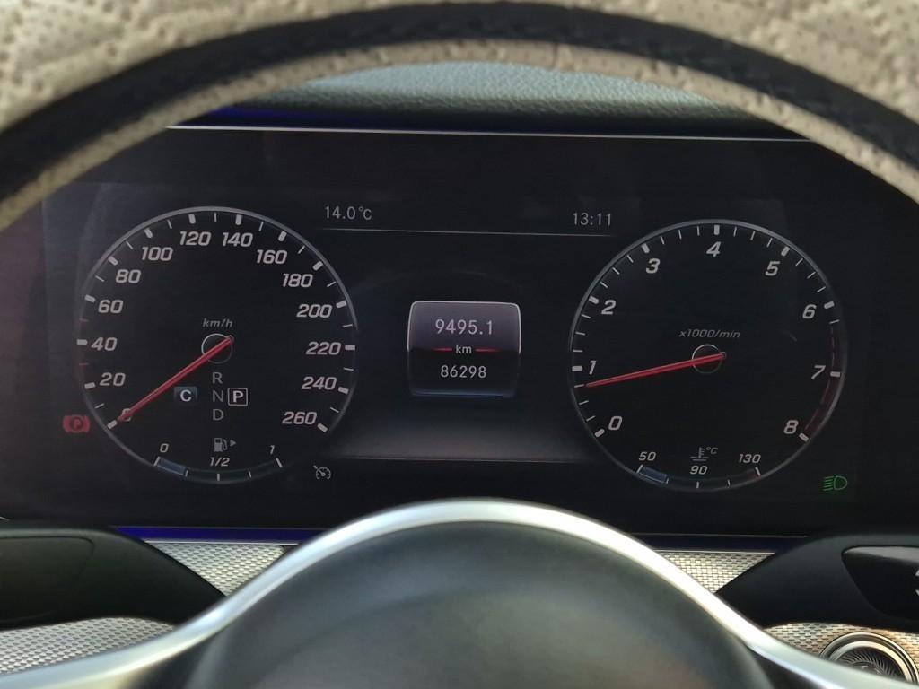 Mercedes Benz E class - Vista 6