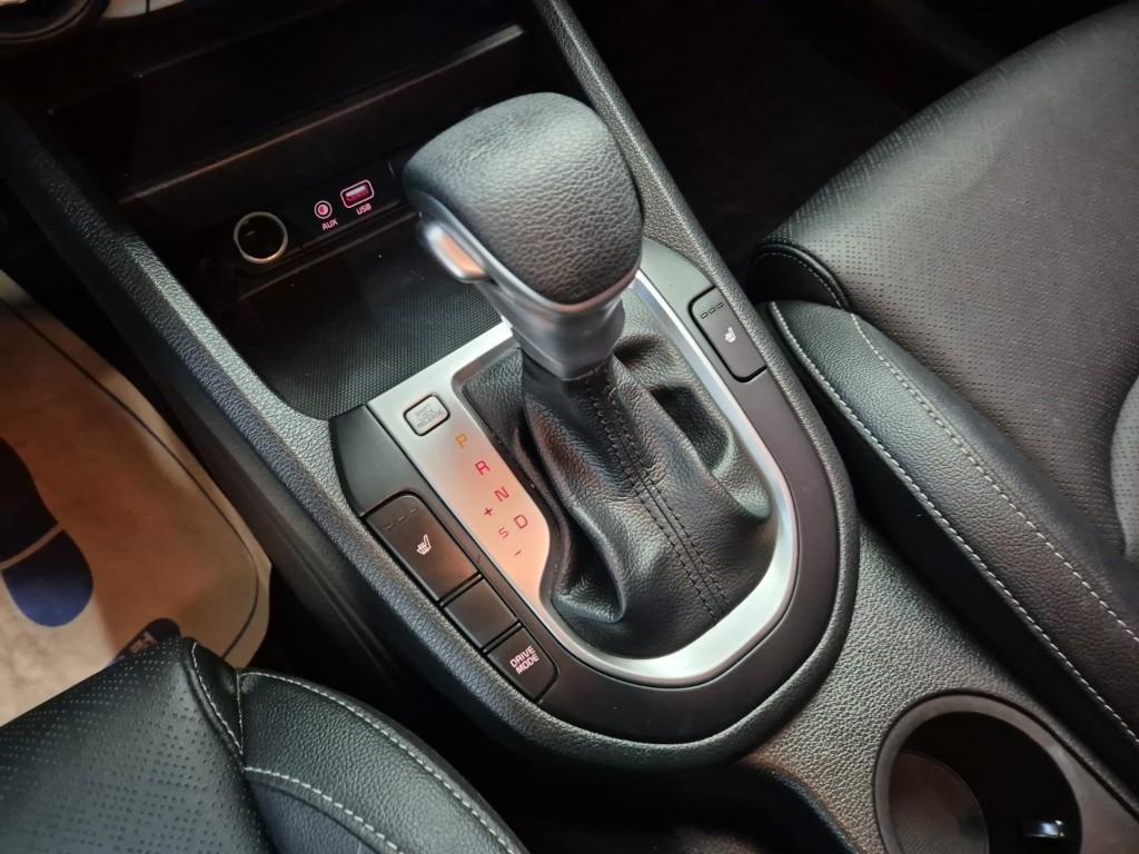 KIA K3 2020 Blanco - Importación desde Corea - HF Imports Iquique - Foto 17