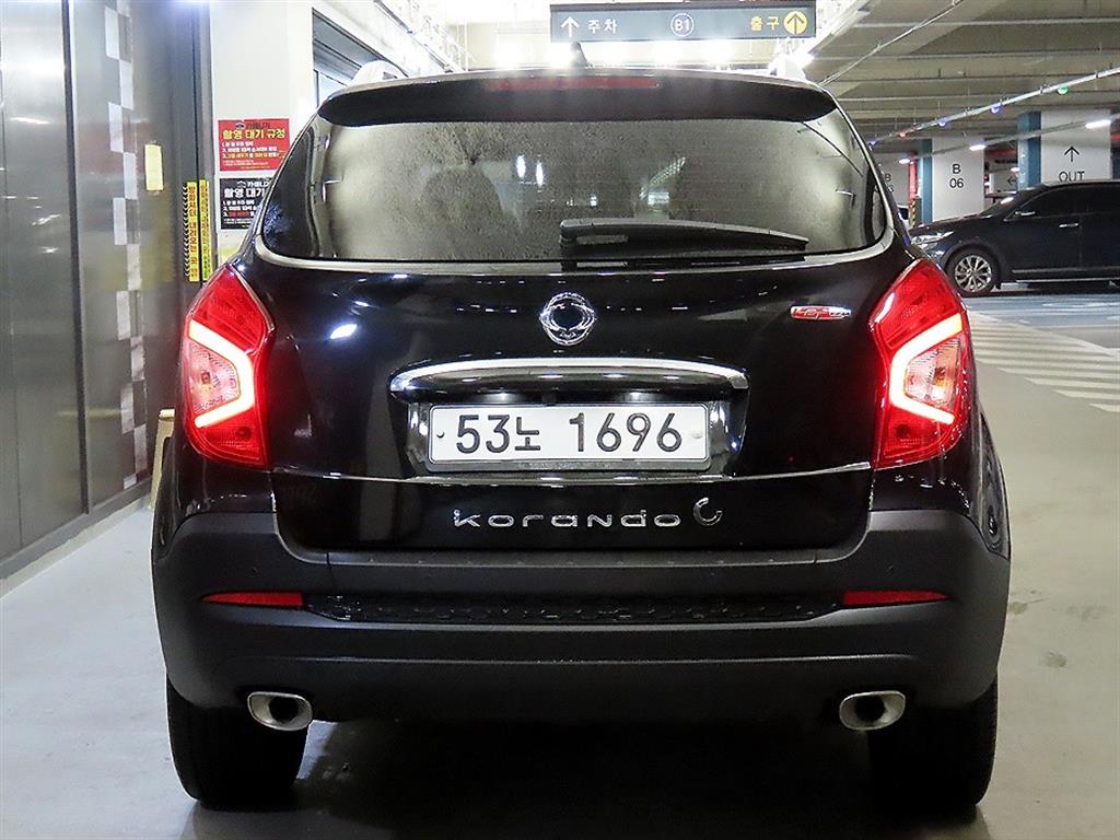 Ssangyong Korando - Vista 5