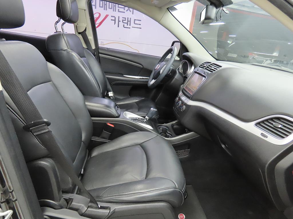 Fiat Fremont - Vista 5