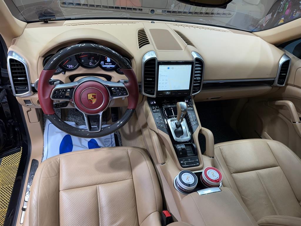 Porsche Cayenne - Vista 6