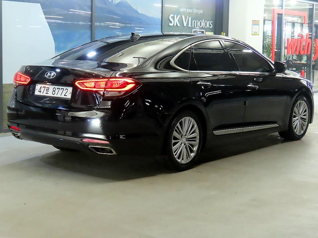 HYUNDAI Aslan - Vista 4