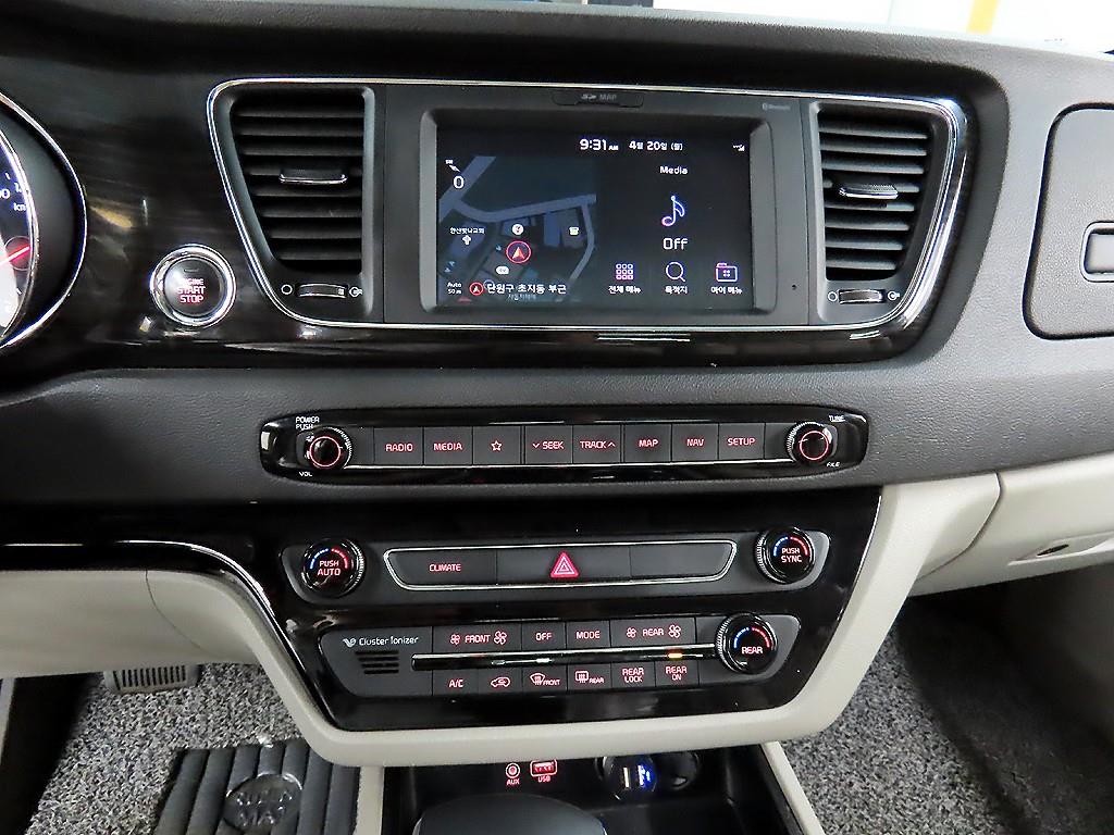KIA Carnival 2019 Negro - Importación desde Corea - HF Imports Iquique - Foto 14