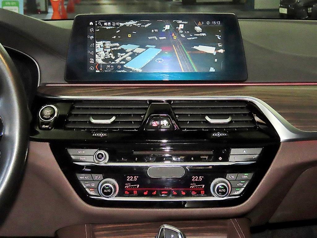 BMW 5 Series - Vista 11