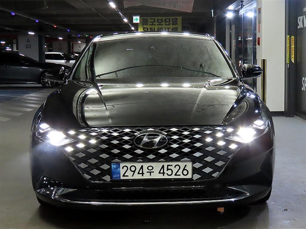 HYUNDAI Grandeur - Vista 2