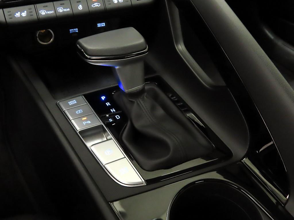 HYUNDAI Avante - Vista 11