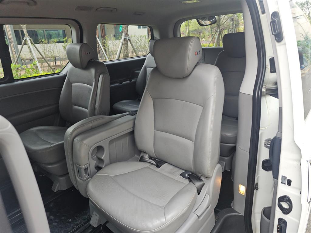 HYUNDAI Starex 2017 Blanco - Importación desde Corea - HF Imports Iquique - Foto 13