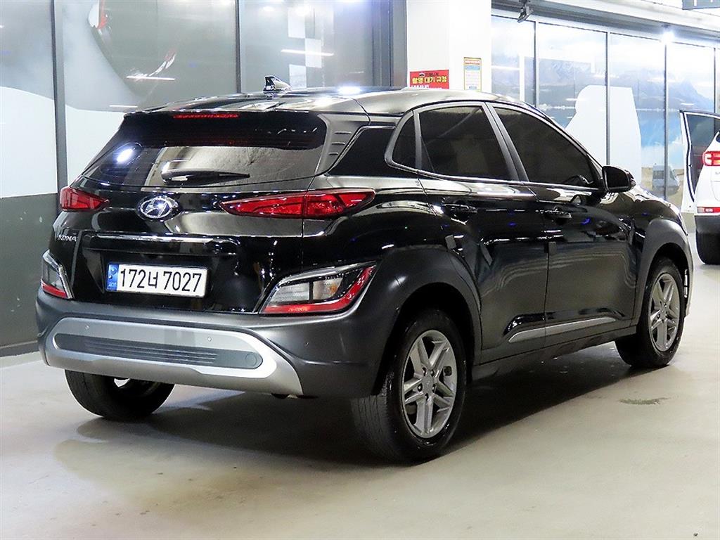 HYUNDAI Kona - Vista 4