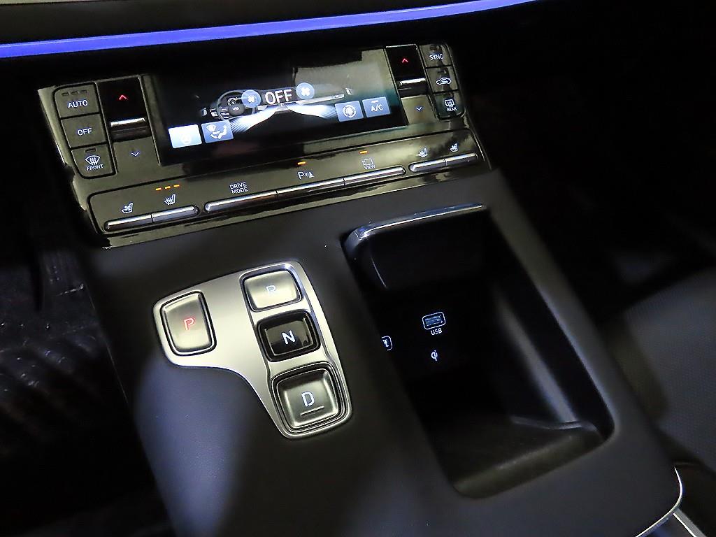 HYUNDAI Grandeur - Vista 12