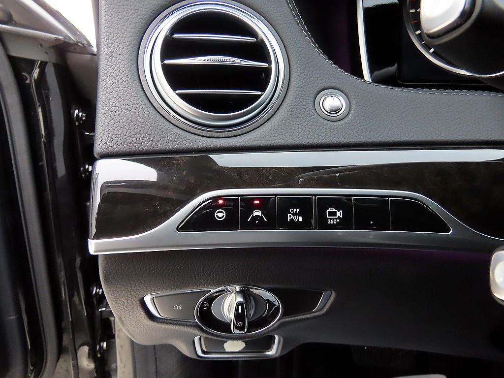 Mercedes Benz S Class - Vista 12