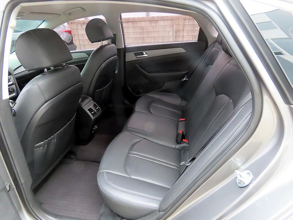HYUNDAI Sonata - Vista 6