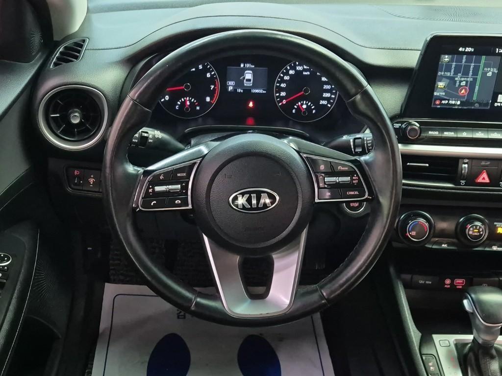 KIA K3 - Vista 9
