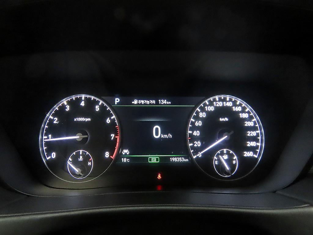 Genesis EQ900 - Vista 6