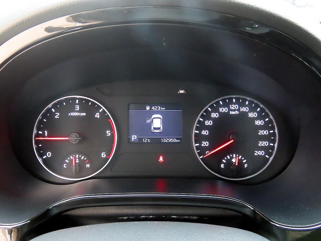 KIA Seltos - Vista 9