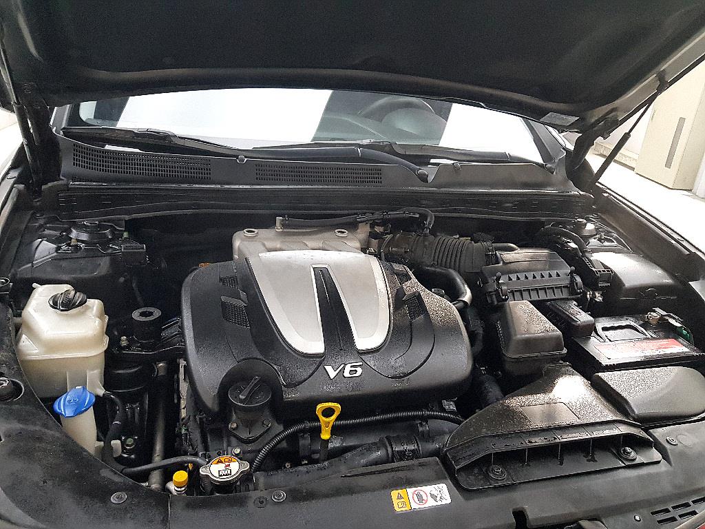 HYUNDAI Grandeur - Vista 6