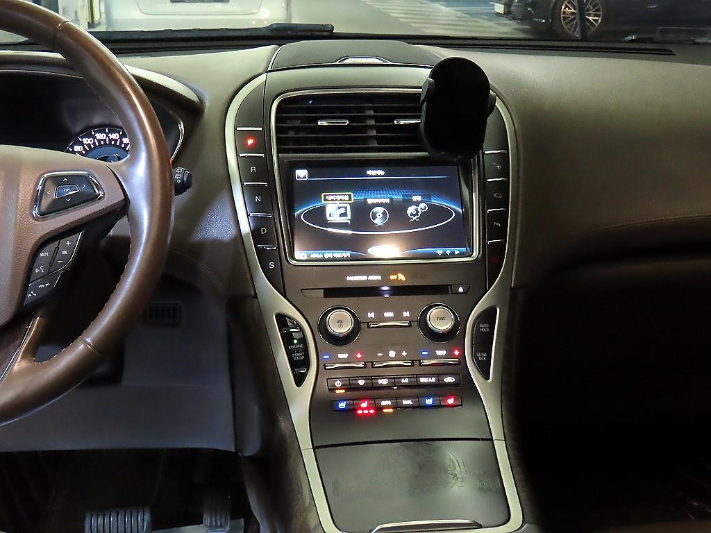 Lincoln MKX - Vista 8