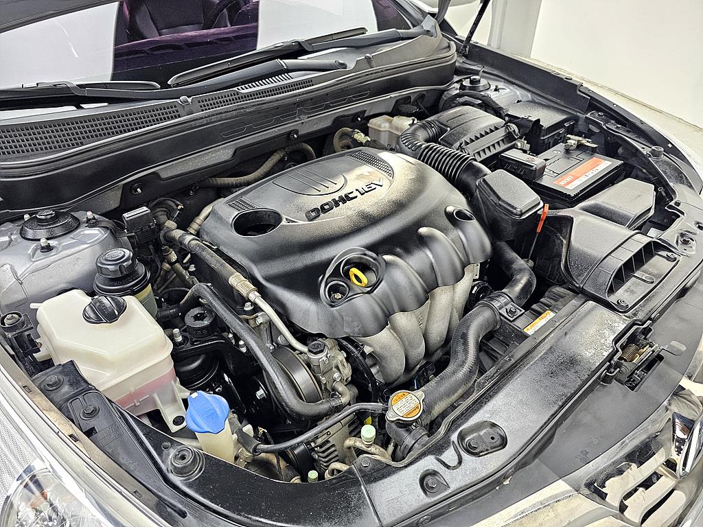 HYUNDAI Sonata - Vista 6