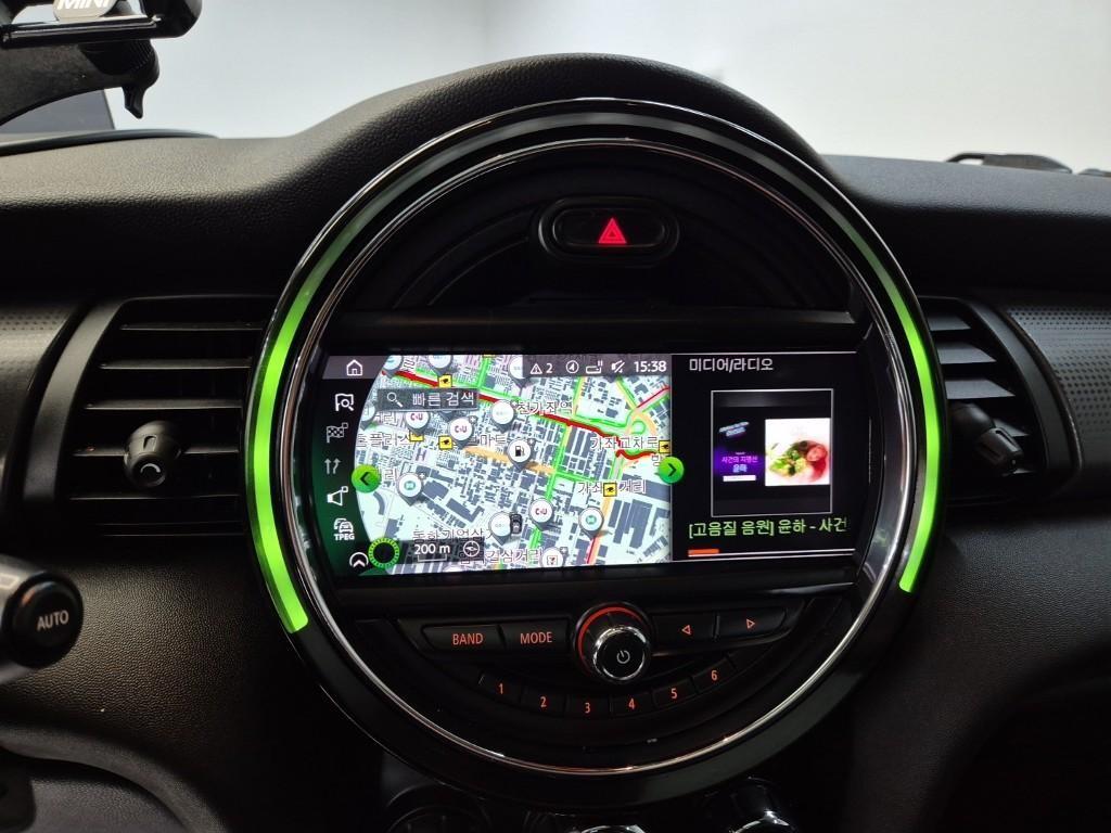 Mini Cooper 2021 the color of pearl - Importación desde Corea - HF Imports Iquique - Foto 14