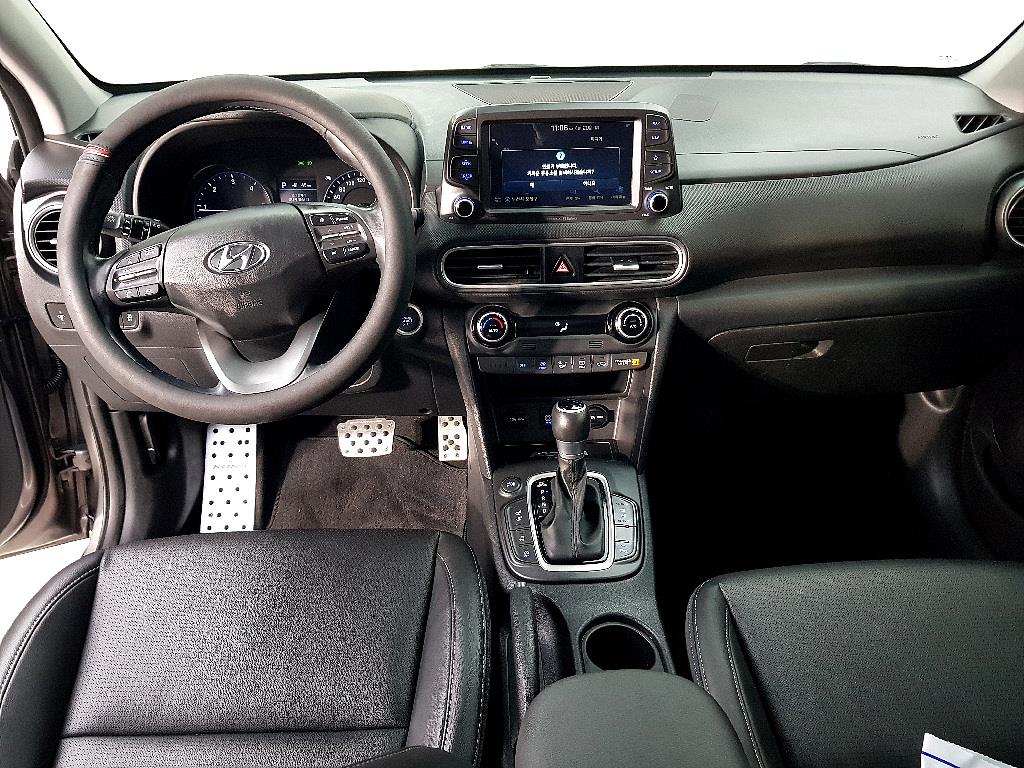 HYUNDAI Kona - Vista 5