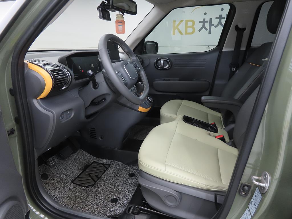 HYUNDAI Casper - Vista 5