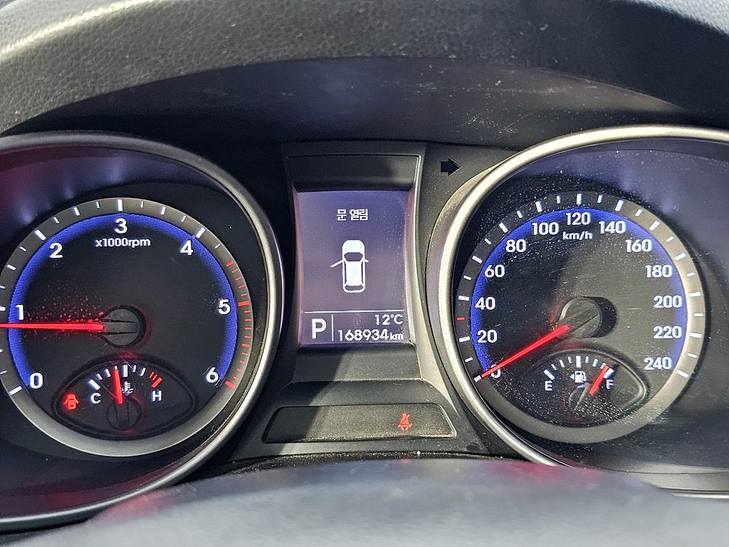 HYUNDAI Santa Fe - Vista 7