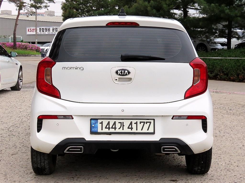 KIA Morning - Vista 4