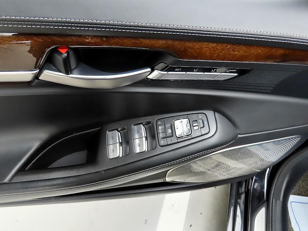 Genesis EQ900 - Vista 11