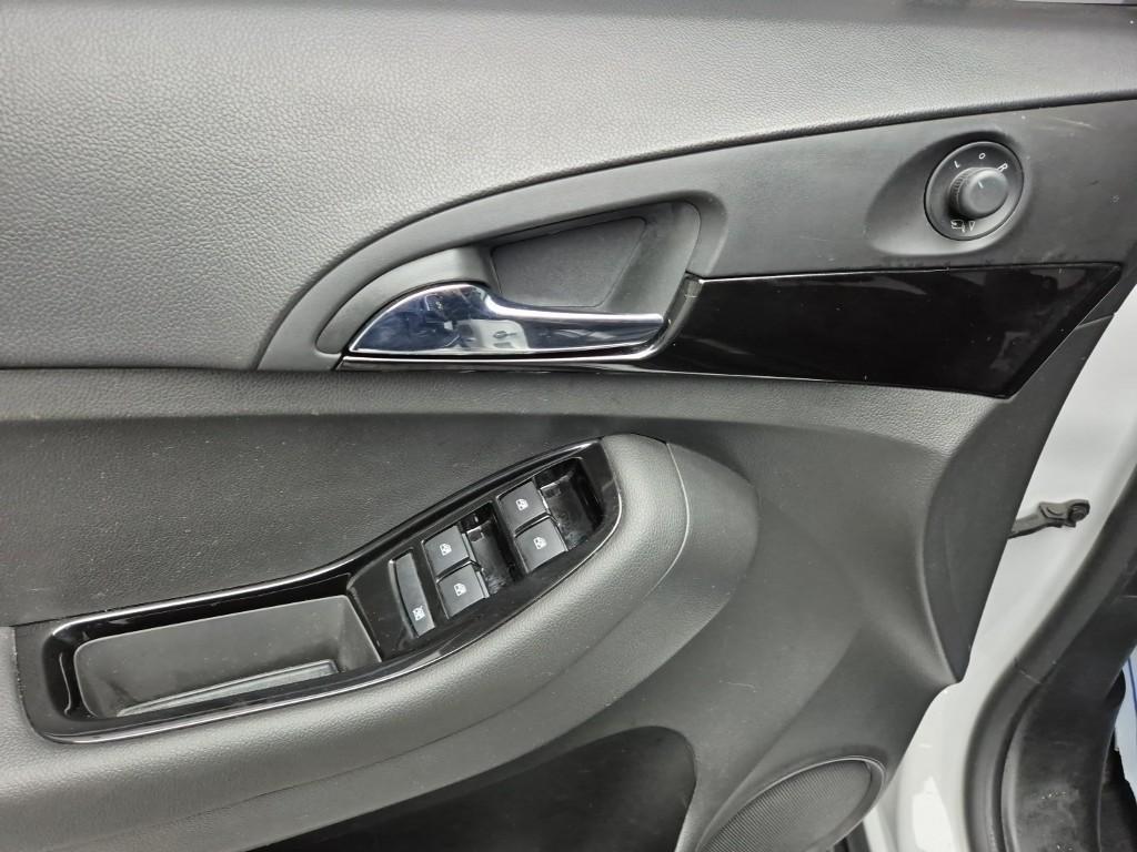 Chevrolet Orlando 2017 Blanco - Importación desde Corea - HF Imports Iquique - Foto 16