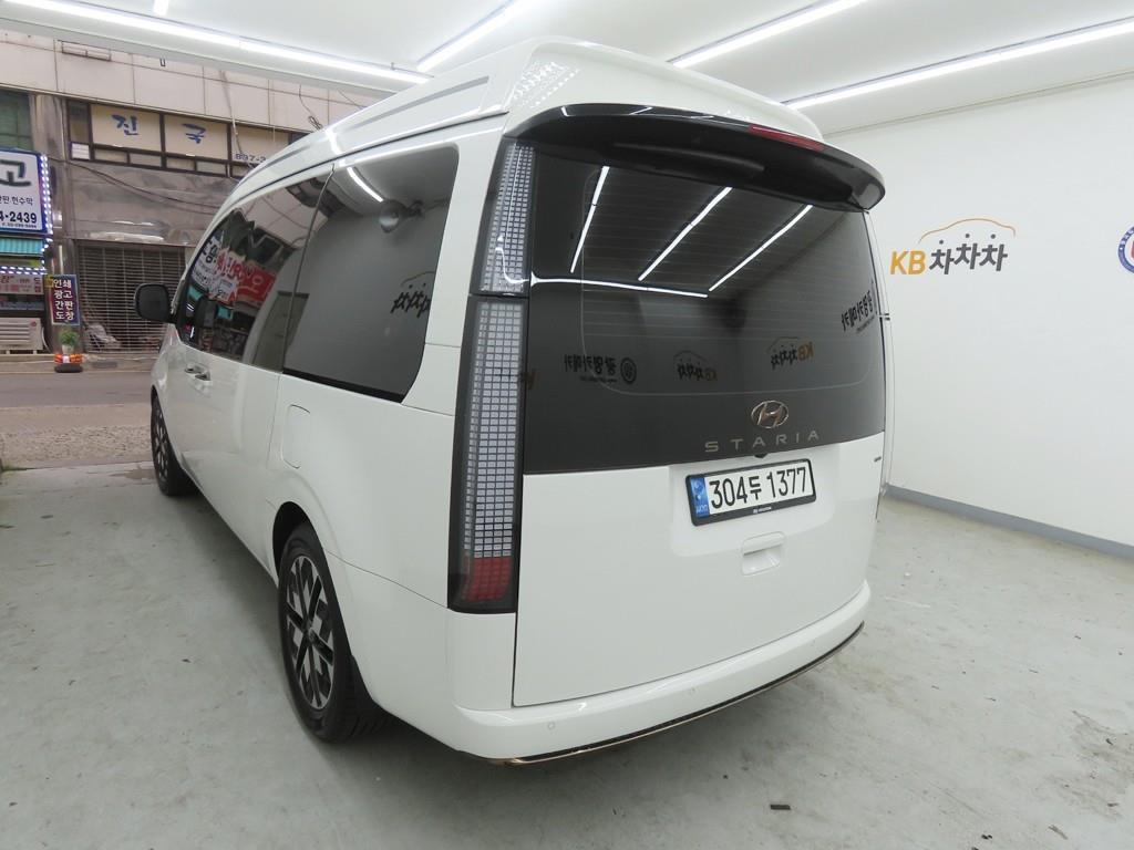 HYUNDAI Staria - Vista 4