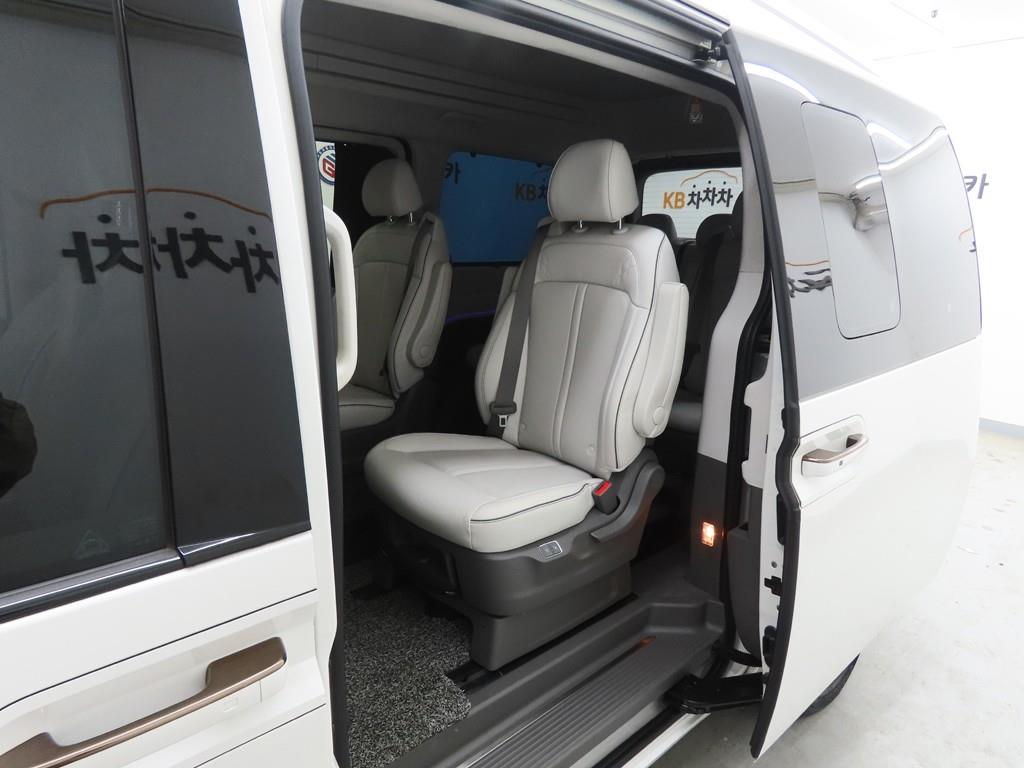 HYUNDAI Staria - Vista 6