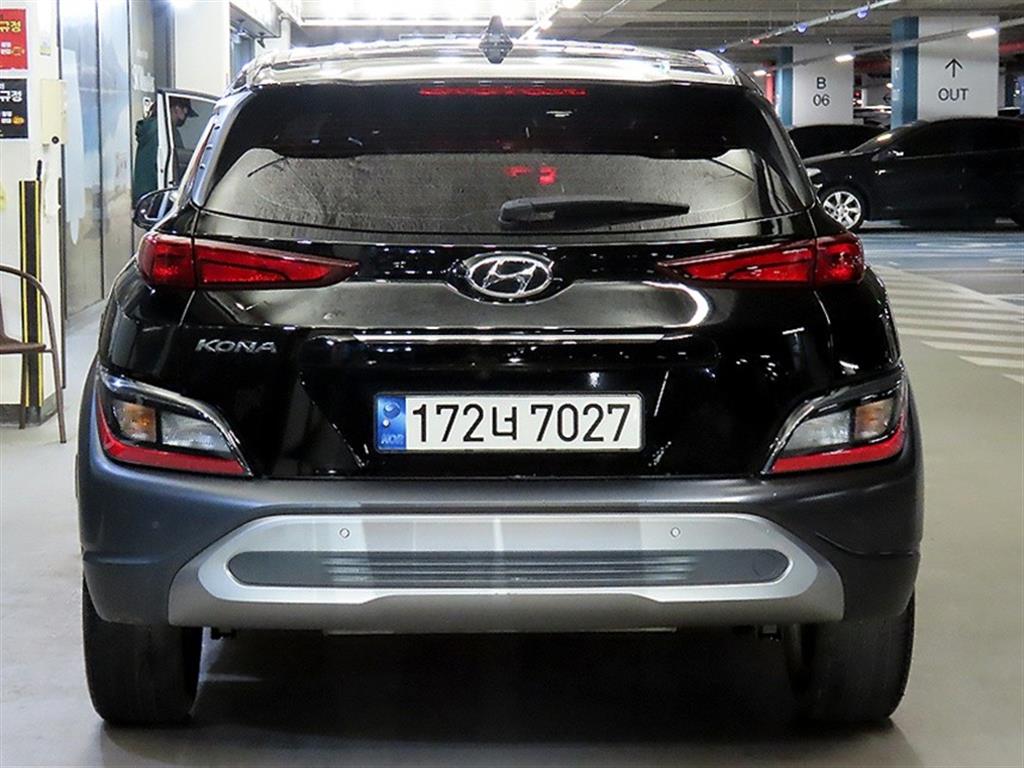 HYUNDAI Kona - Vista 5