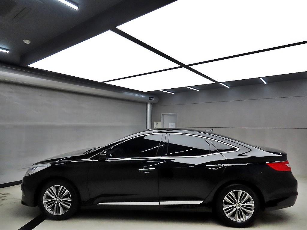 HYUNDAI Grandeur - Vista 4