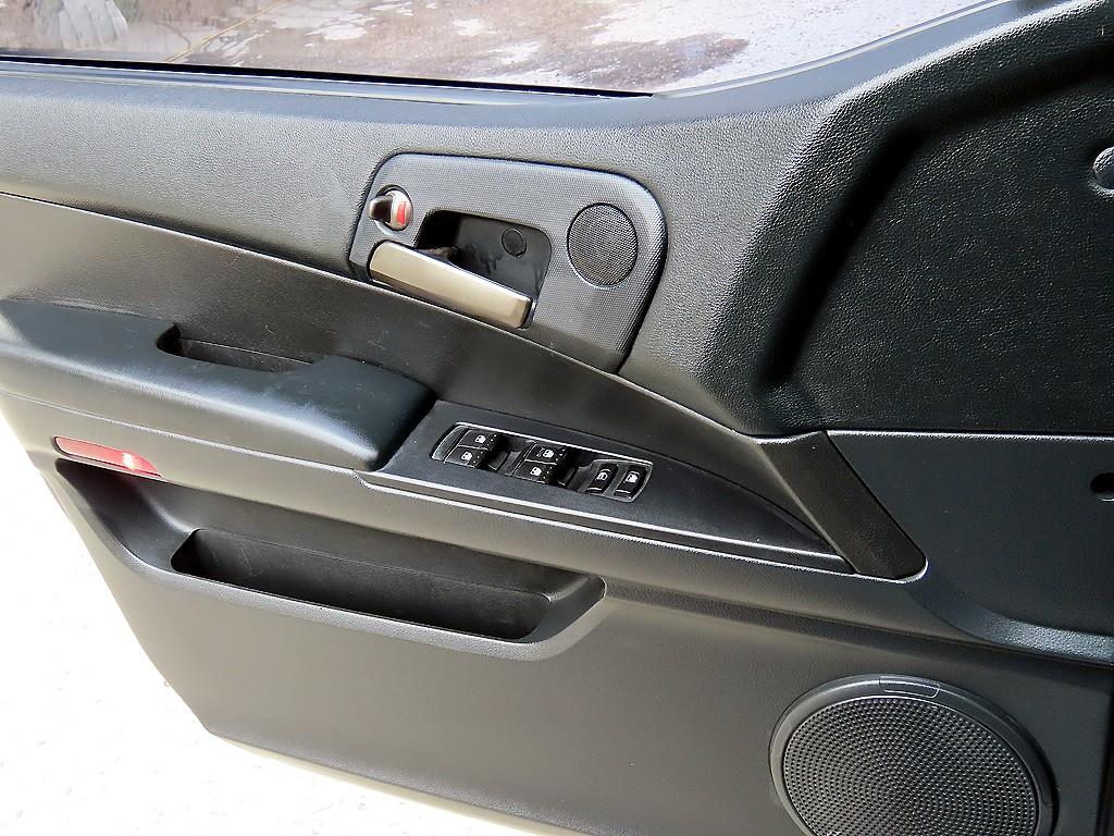 Ssangyong Korando - Vista 11