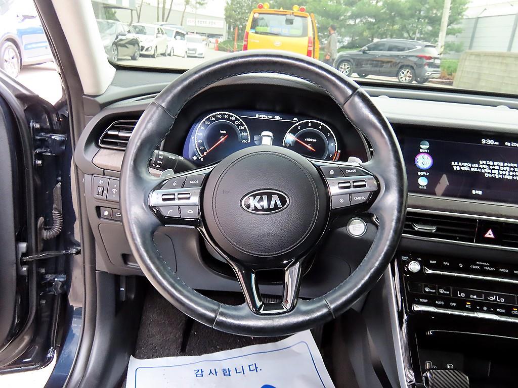 KIA K7 - Vista 8