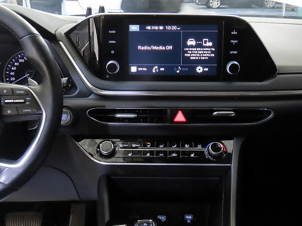 HYUNDAI Sonata - Vista 11