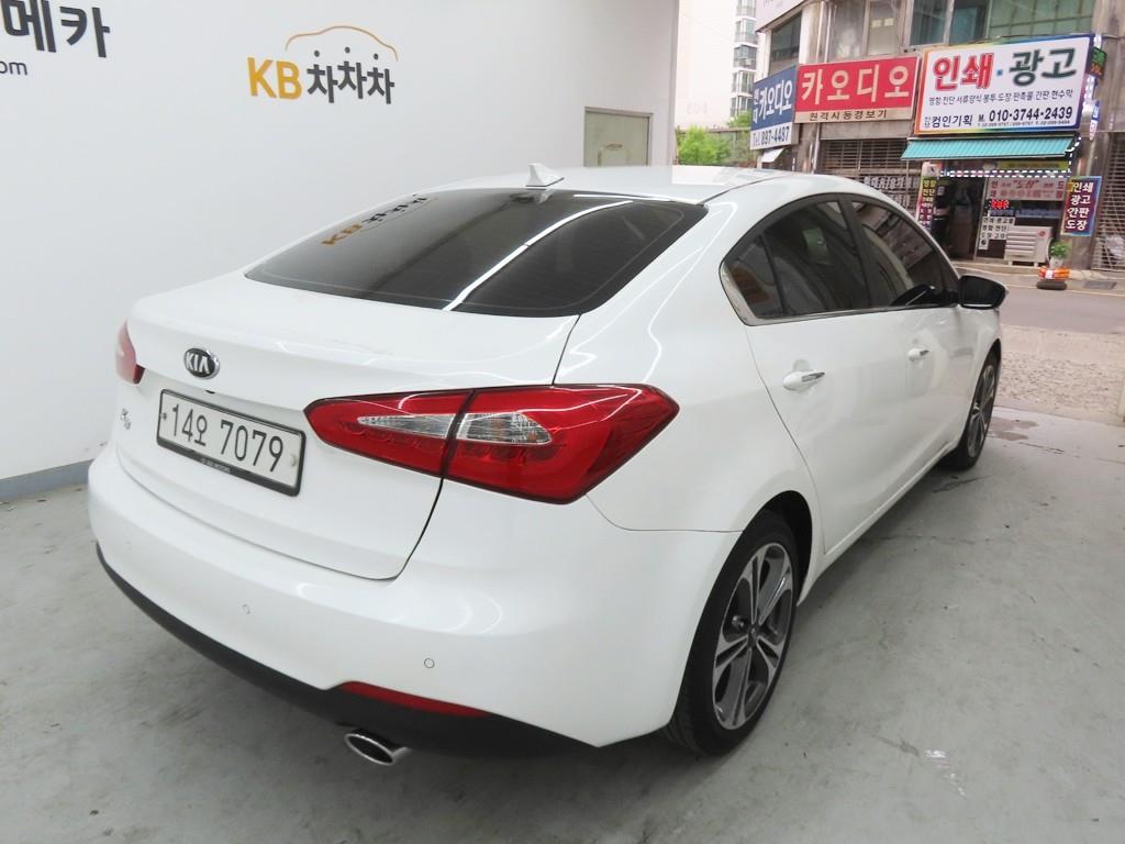 KIA K3 - Vista 3