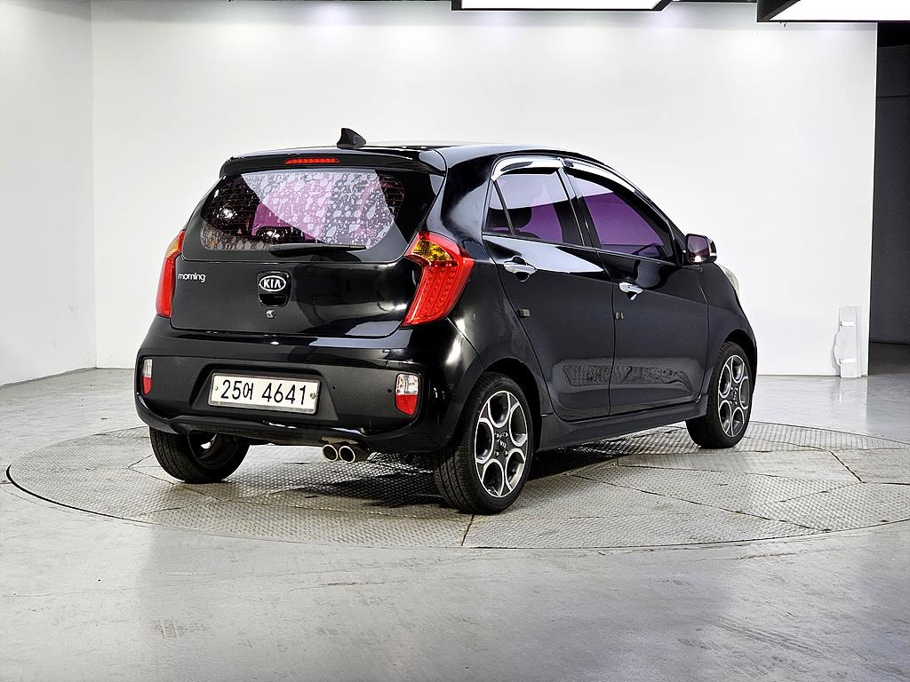 KIA Morning - Vista 4