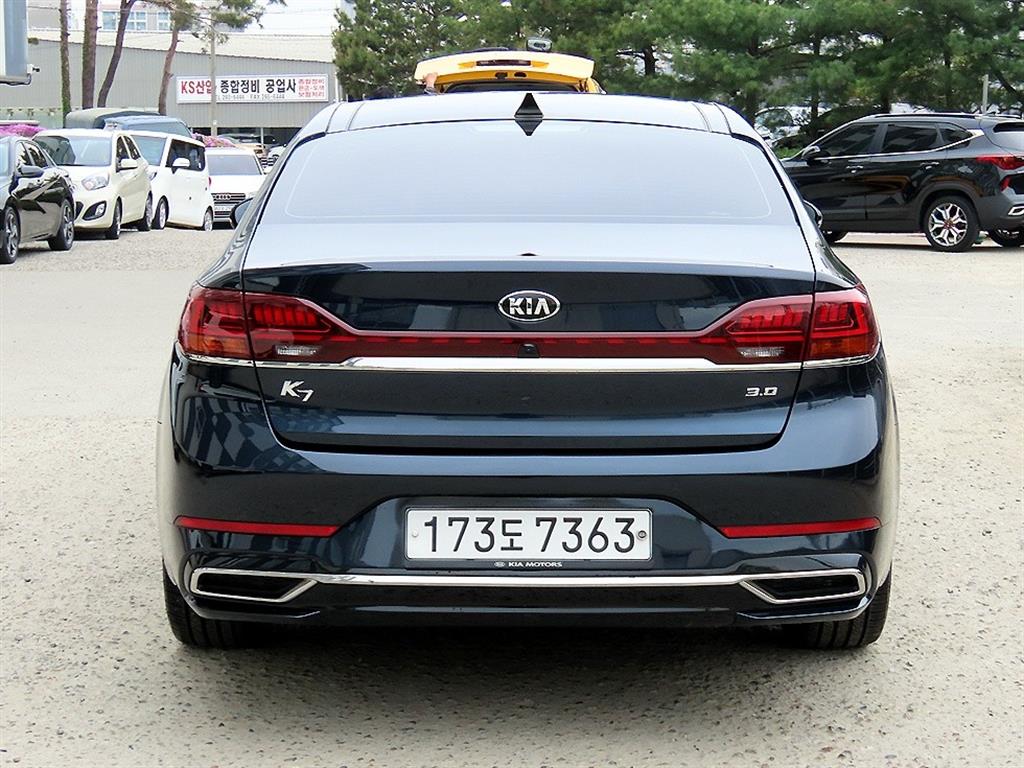KIA K7 - Vista 4