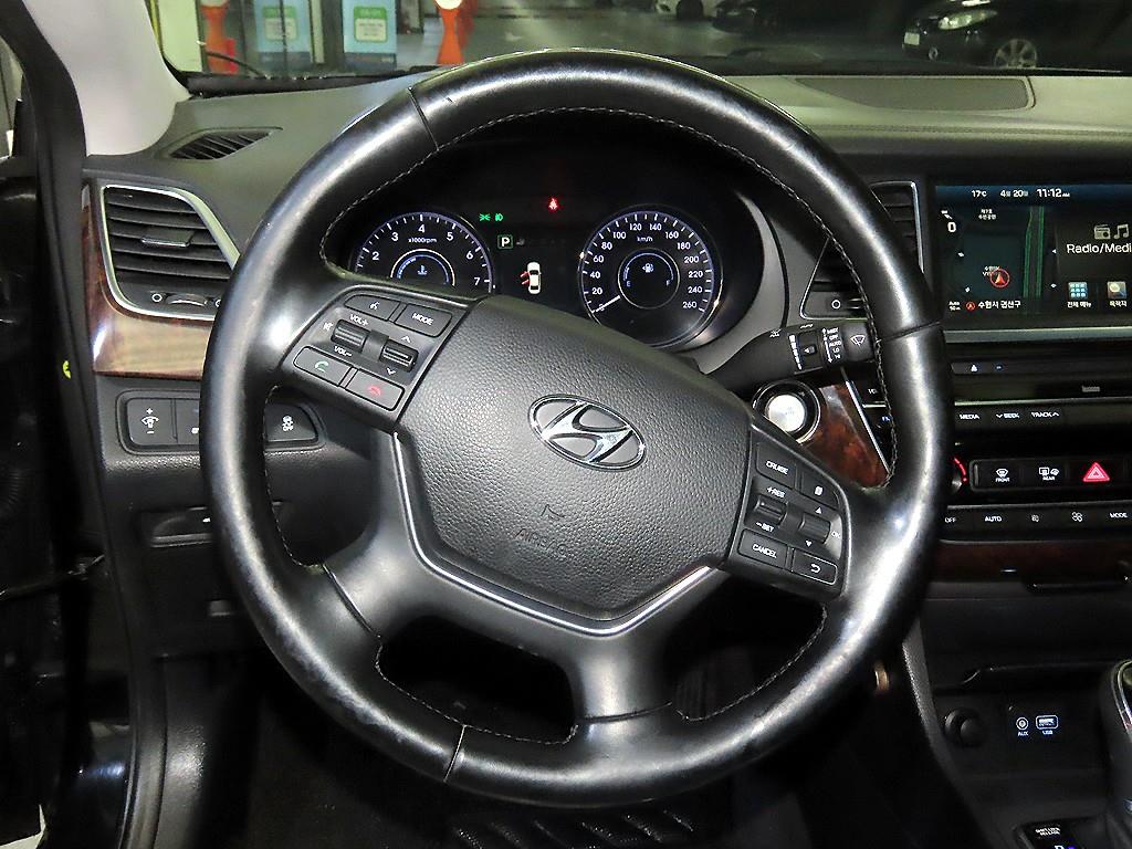 HYUNDAI Aslan - Vista 8