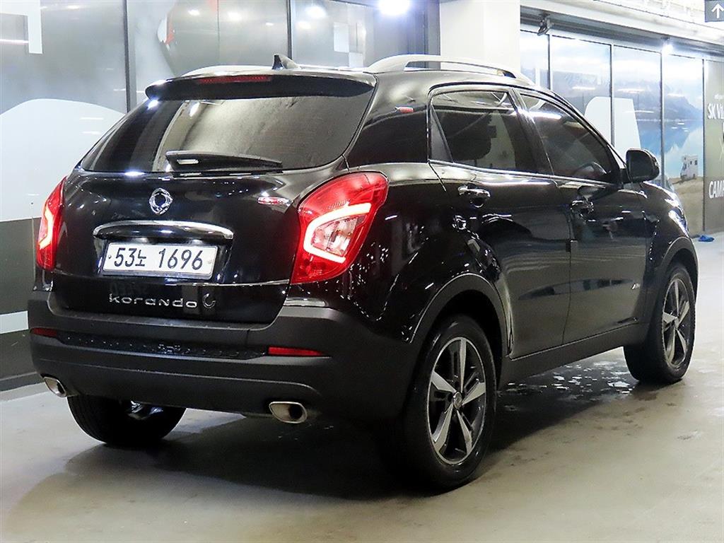 Ssangyong Korando - Vista 4