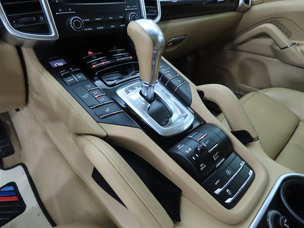 Porsche Cayenne - Vista 10