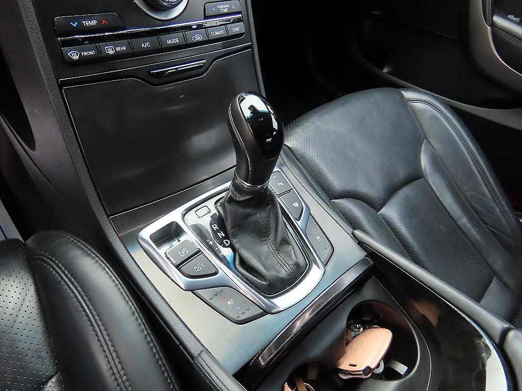 HYUNDAI Grandeur - Vista 10