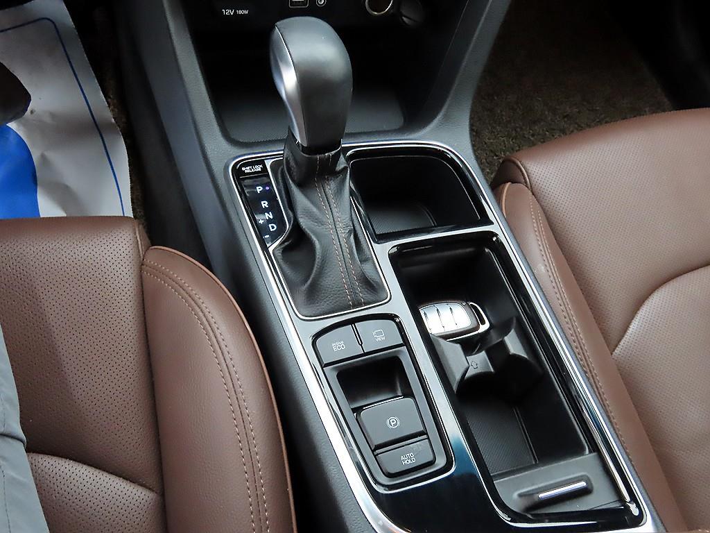 HYUNDAI Sonata - Vista 10