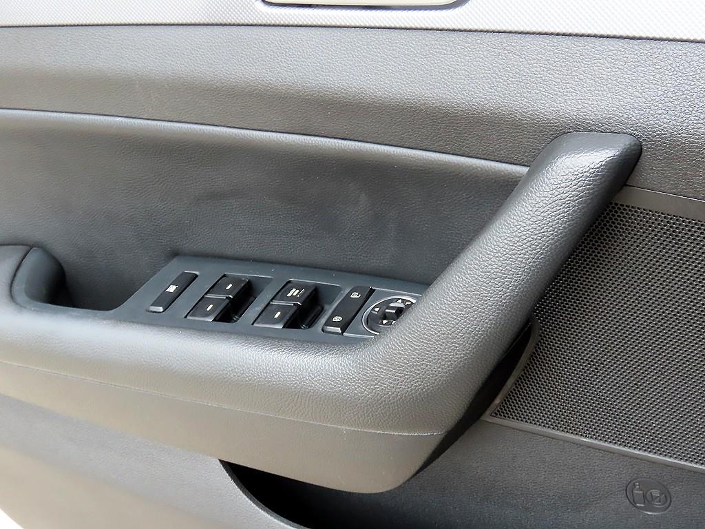 HYUNDAI Sonata - Vista 11