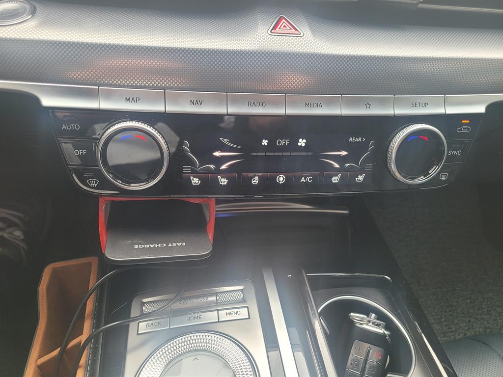 Genesis G80 - Vista 6