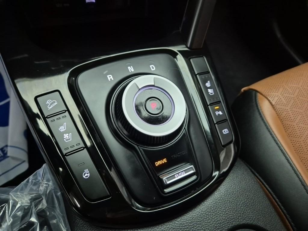 KIA Seltos - Vista 8