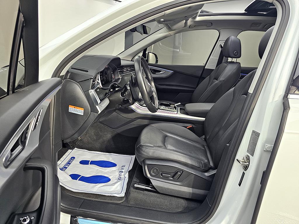 Audi Q7 - Vista 8